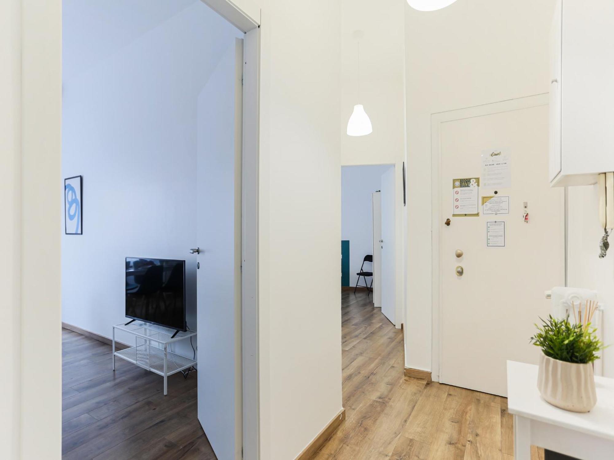 The Best Rent - Cozy Two-Bedroom Apartment Near Colonne S Lorenzo Милано Екстериор снимка