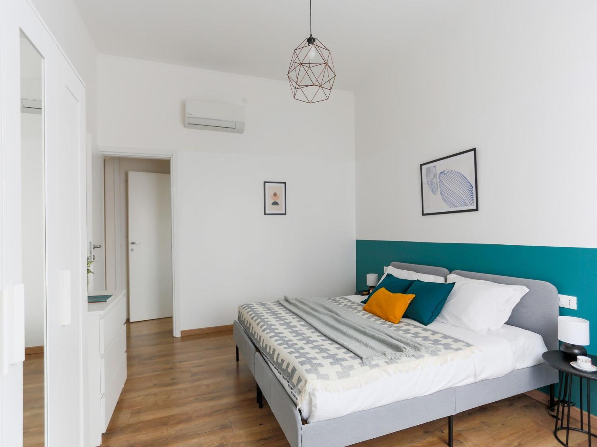 The Best Rent - Cozy Two-Bedroom Apartment Near Colonne S Lorenzo Милано Екстериор снимка